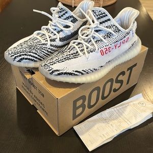 Yeezy V2 zebra